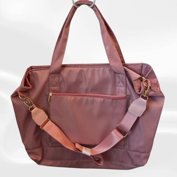 NEW High-Quality Blush Travel Tote Bag | Weekender, Gym, or Work Bag - Picture 1 of 4